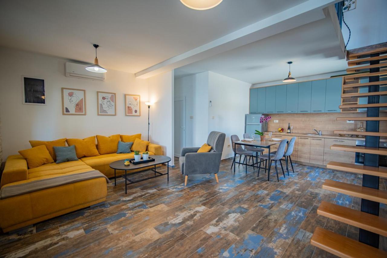 Family House Bjelila Villa Tivat Ngoại thất bức ảnh