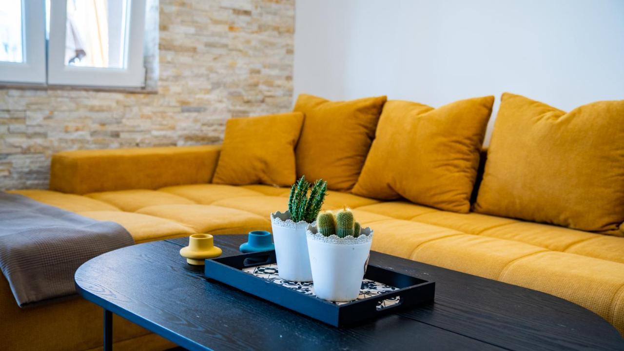 Family House Bjelila Villa Tivat Ngoại thất bức ảnh