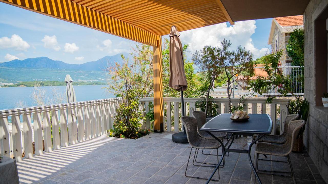 Family House Bjelila Villa Tivat Ngoại thất bức ảnh