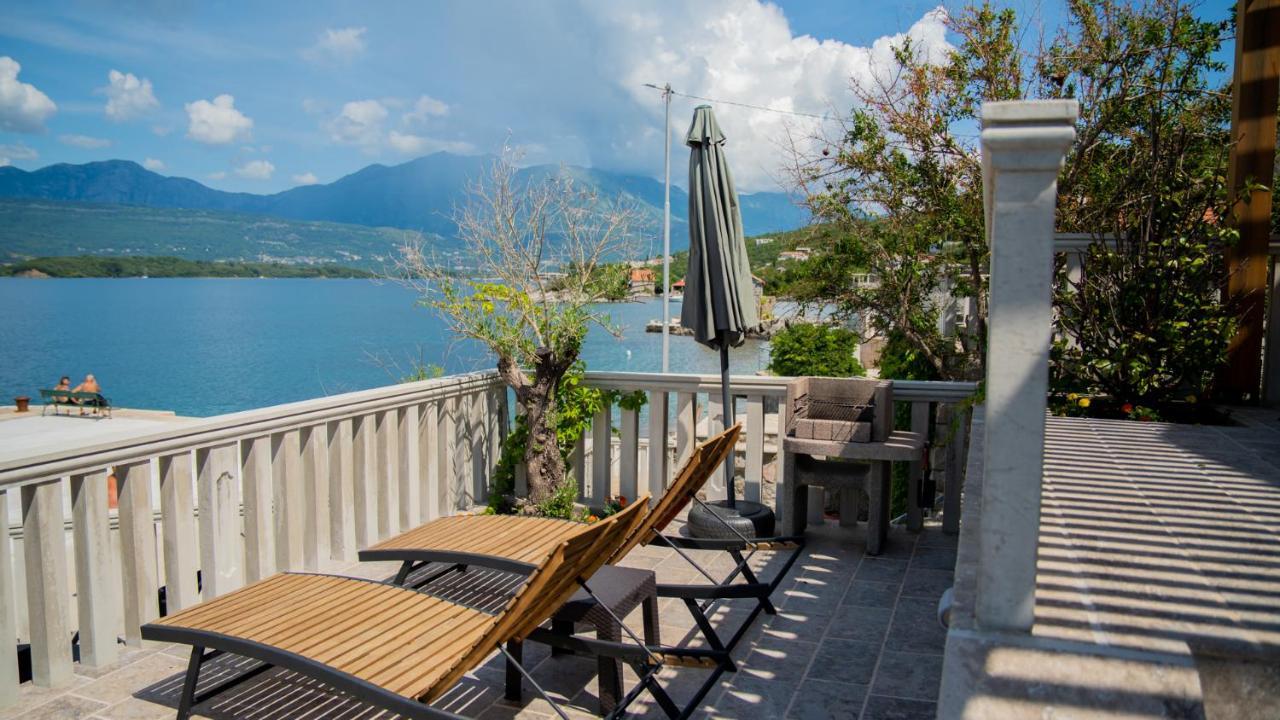 Family House Bjelila Villa Tivat Ngoại thất bức ảnh