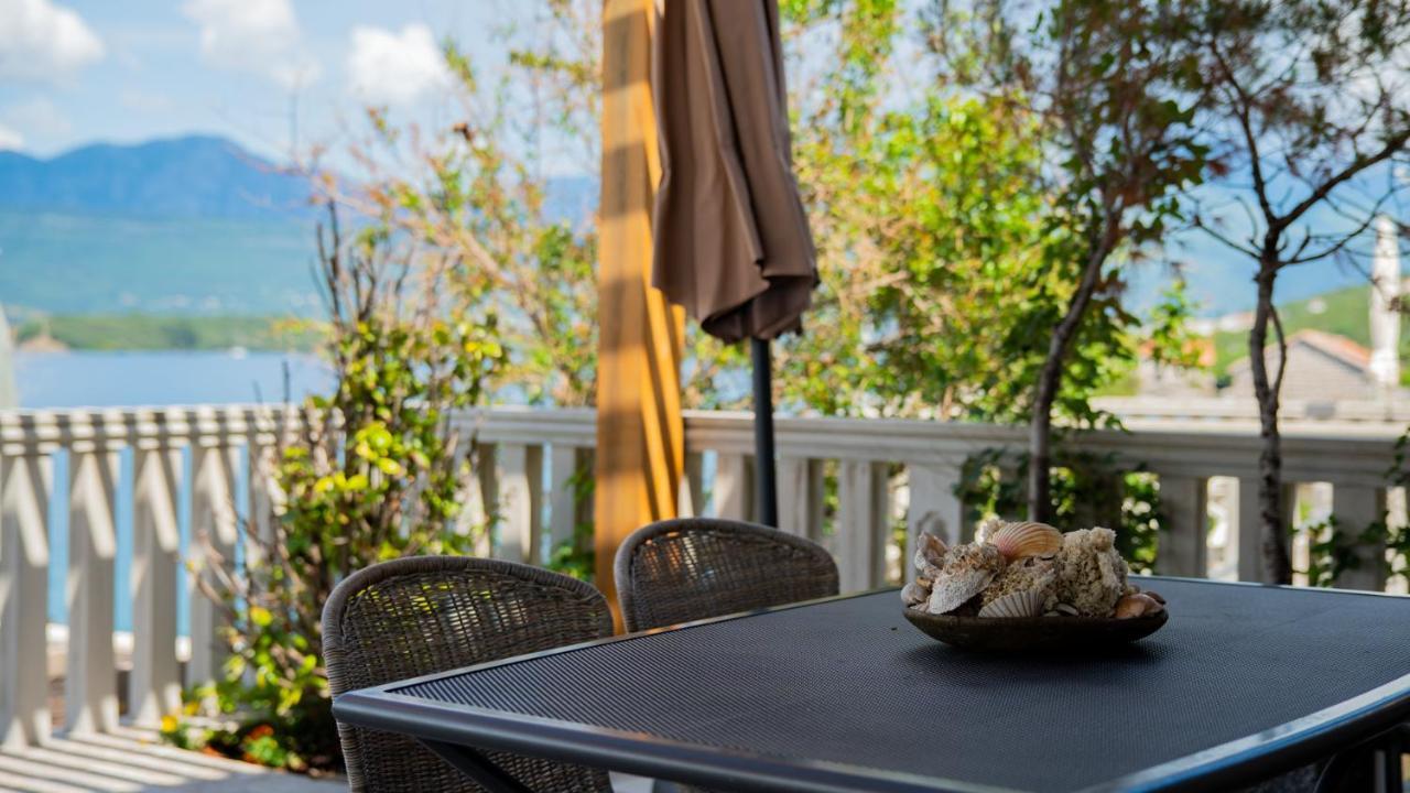 Family House Bjelila Villa Tivat Ngoại thất bức ảnh